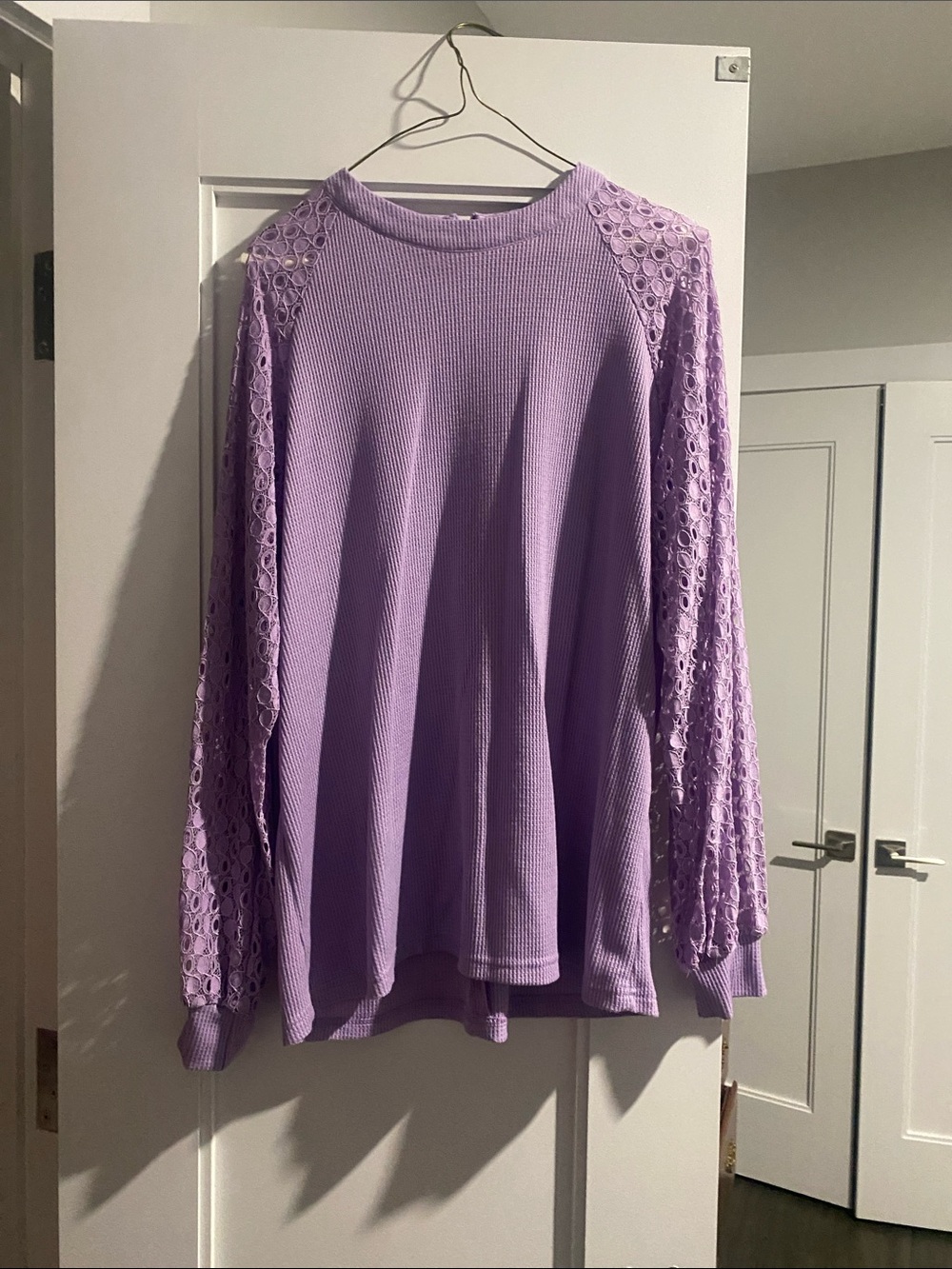 Women's Lilac Lace-Sleeve Pullover Sweatshirt